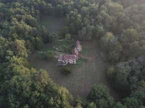 Touvent maison au milieu des bois